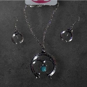 NWT nadineWest Silver Faux Turquoise Necklace & Earring Set